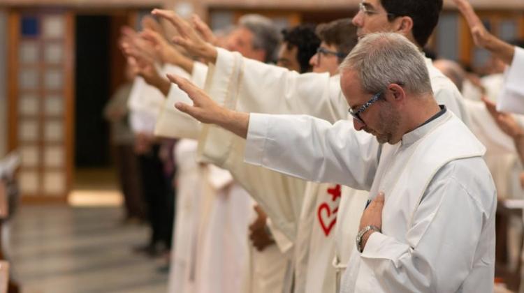 Mons. Colombo anuncia nuevos servicios pastorales en Mendoza Mons. Colombo anuncia nuevos servicios pastorales en Mendoza