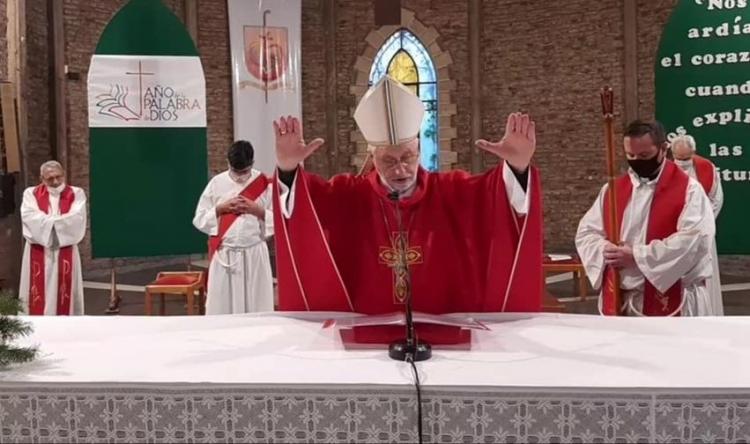 Mons. Croxatto en la misa crismal: "Siempre hay vida en la Cruz"
