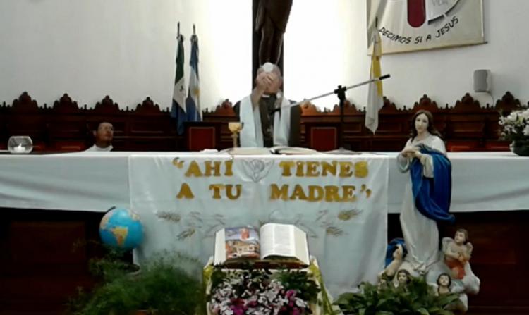 Mons. Dus: "Ser Palabra de Dios encarnada que hace presente a Dios"