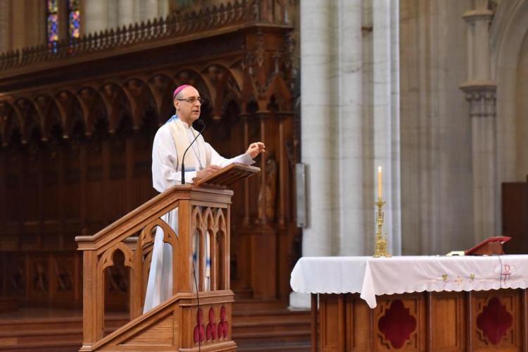 Mons. Fernández abogó por la dignidad del niño por nacer en el aniversario de La Plata