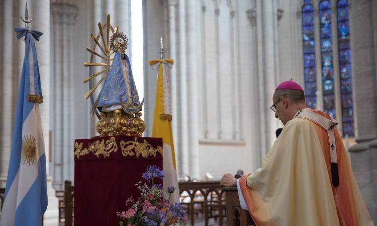 Mons. Fernández: "María guarda lo que hemos vivido este año, como Iglesia" Mons. Fernández: "María guarda lo que hemos vivido este año, como Iglesia"