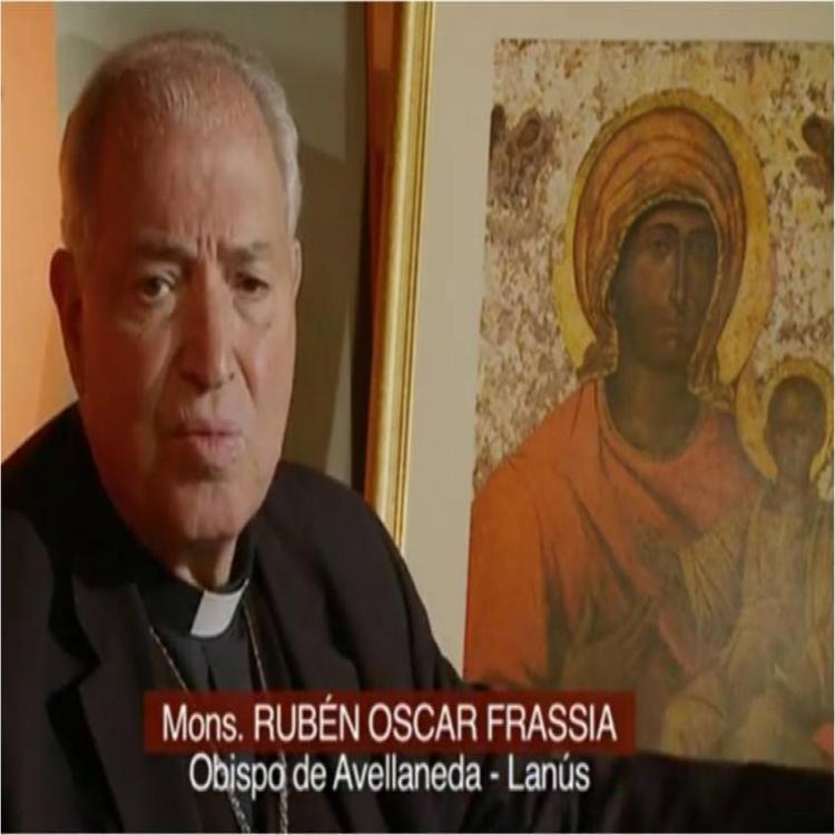Mons. Frassia: Vivir de acuerdo a las convicciones