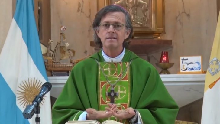 Mons. García Cuerva: "El Señor nos quiere a todos a su mesa"