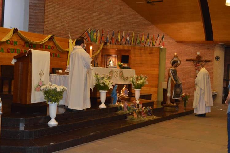 Mons. Giobando animó a la comunidad a "hacerse amigos" de San Juan Diego