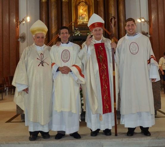 Mons. Lugones ordenó dos nuevos diáconos camino al sacerdocio
