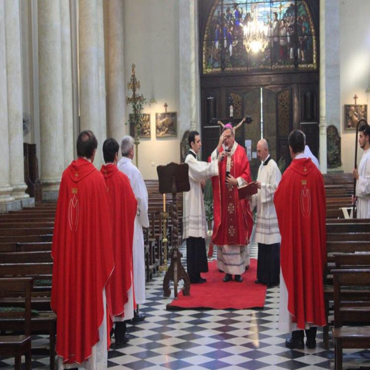 Mons. Martín llamó a aclamar a Cristo como Rey de nuestras vidas