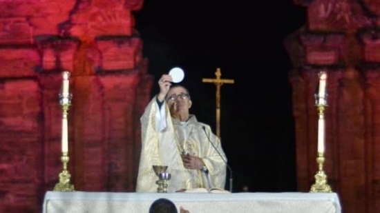 Mons. Martínez: "El pan compartido, invita a poner en ejercicio la caridad" Mons. Martínez: "El pan compartido, invita a poner en ejercicio la caridad"