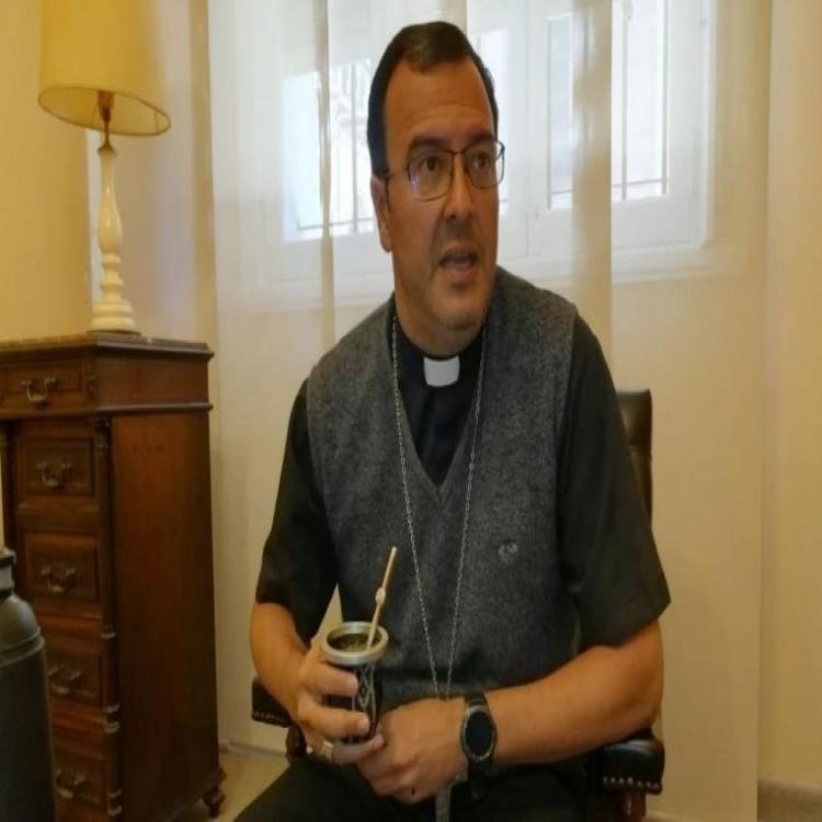Mons. Mestre llama a votar "en conciencia" en los comicios del domingo
