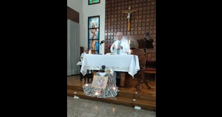 Mons. Ñáñez: "Redescubrir y revitalizar la importancia de la Eucaristía" Mons. Ñáñez: "Redescubrir y revitalizar la importancia de la Eucaristía"