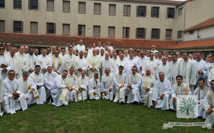 Mons. Olivera animó a los capellanes a seguir el modelo de San Juan de Capistrano Mons. Olivera animó a los capellanes a seguir el modelo de San Juan de Capistrano