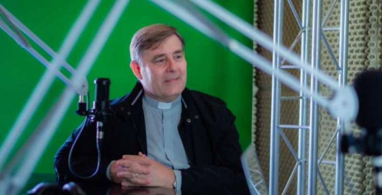 Mons. Raúl Martín: "Cada año hago 60.000 km dando vueltas por toda la provincia" Mons. Raúl Martín: "Cada año hago 60.000 km dando vueltas por toda la provincia"