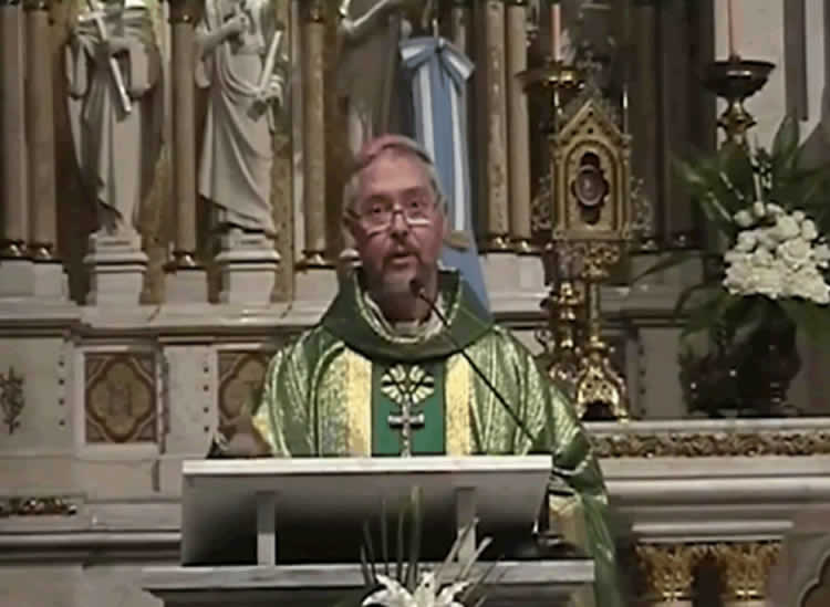 Mons. Scheinig llamó a ser valientes viviendo el Evangelio Mons. Scheinig llamó a ser valientes viviendo el Evangelio