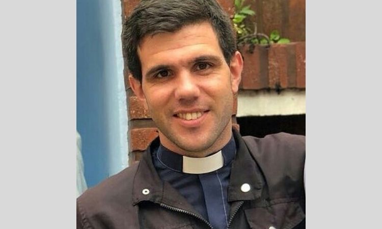 Mons. Scheinig ordenará un nuevo sacerdote para Mercedes-Luján Mons. Scheinig ordenará un nuevo sacerdote para Mercedes-Luján