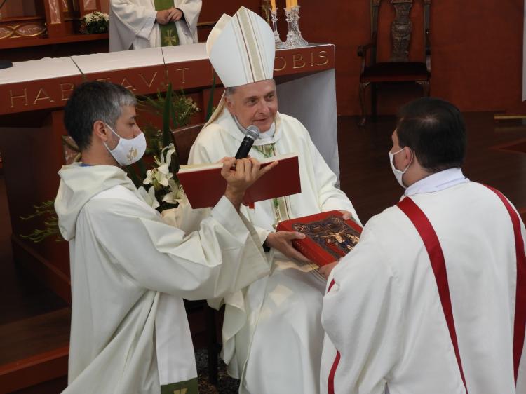 Mons. Torrado Mosconi ordenó un diácono camino al sacerdocio
