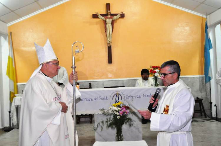 Nuevo párroco en la comunidad de San Pío X de Catamarca
