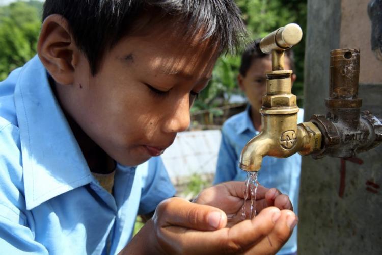 Obispo chileno pide que el derecho al agua esté incluido en la nueva Constitución Obispo chileno pide que el derecho al agua esté incluido en la nueva Constitución