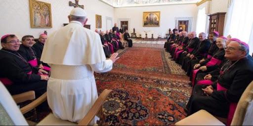 Obispos argentinos saludan a Francisco por el aniversario de su elección pontificia Obispos argentinos saludan a Francisco por el aniversario de su elección pontificia