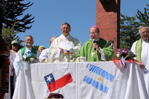 Obispos patagónicos se unen en oración por la violencia en Chile Obispos patagónicos se unen en oración por la violencia en Chile