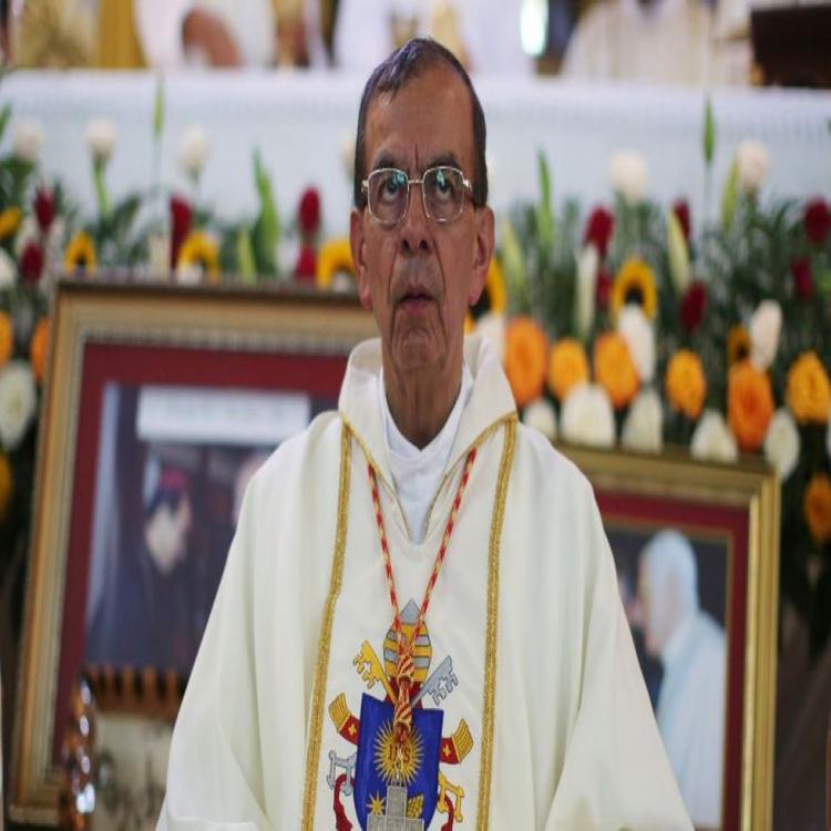 Obispos salvadoreños salen a respaldar al cardenal Rosa Chávez Obispos salvadoreños salen a respaldar al cardenal Rosa Chávez