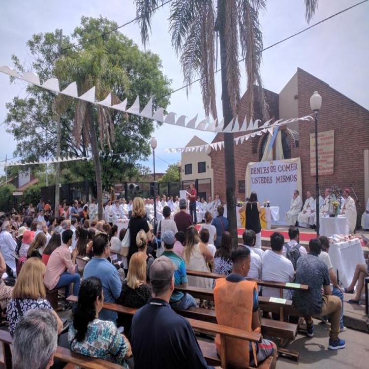 Ordenaron siete diáconos permanentes en San Isidro Ordenaron siete diáconos permanentes en San Isidro