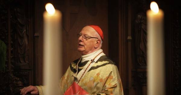 Pésame del Papa por la muerte del cardenal Simonis