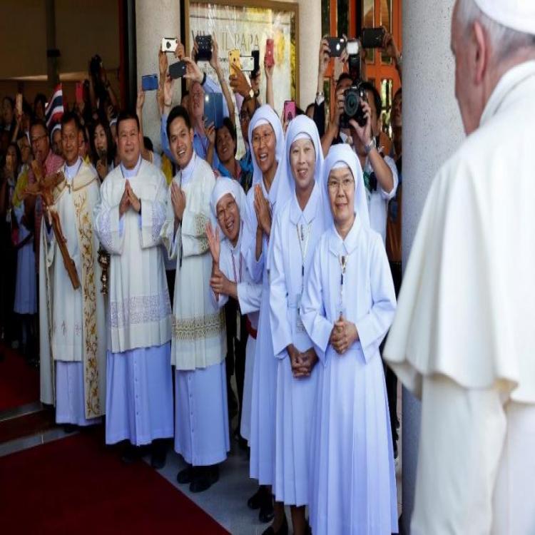 Sugerencia del Papa a los consagrados tailandenses sobre la evangelización