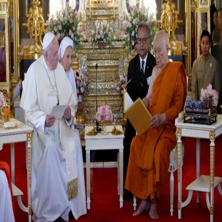 Tailandia: El Papa visitó al Patriarca Supremo de los Budistas