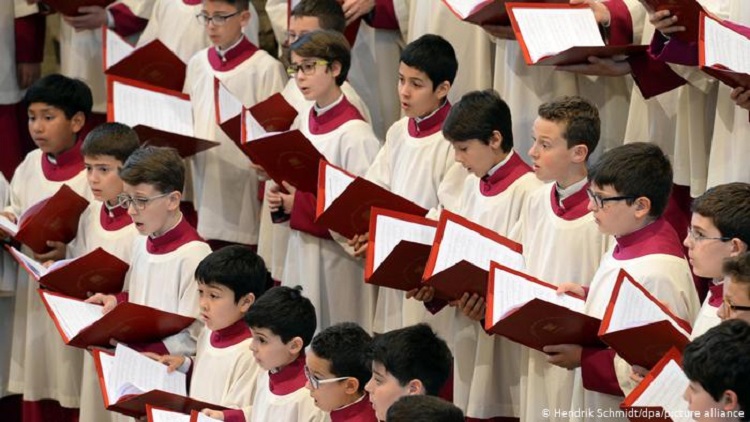 Un sacerdote brasileño nuevo director del Coro de la Capilla Sixtina