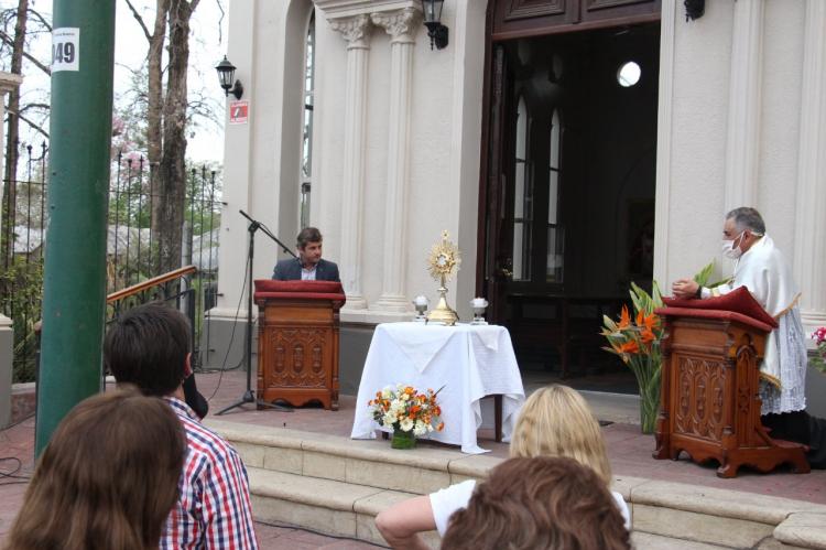 Yerba Buena se consagró al Corazón Inmaculado de Jesús y de María Yerba Buena se consagró al Corazón Inmaculado de Jesús y de María