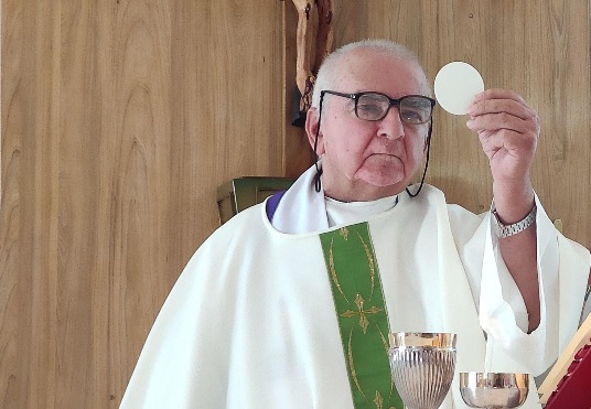 Acción de gracias en Posadas por los 80 años de un sacerdote