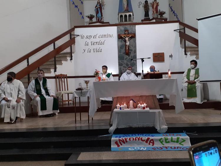 Acción de gracias por los 25 años de los hogares "Madre Teresa" Acción de gracias por los 25 años de los hogares "Madre Teresa"
