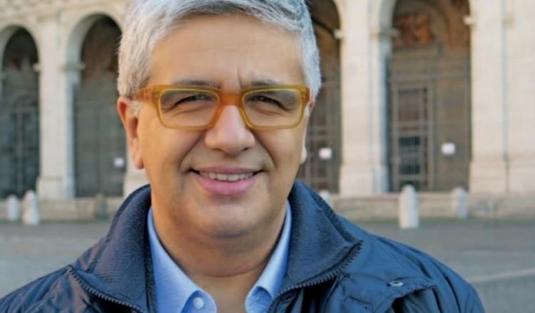 Andrea Tornielli: Comunicar el Evangelio viendo la cara de la persona que sufre Andrea Tornielli: Comunicar el Evangelio viendo la cara de la persona que sufre