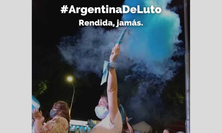 #ArgentinaDeLuto: El país se manifestó en contra del aborto en Twitter #ArgentinaDeLuto: El país se manifestó en contra del aborto en Twitter