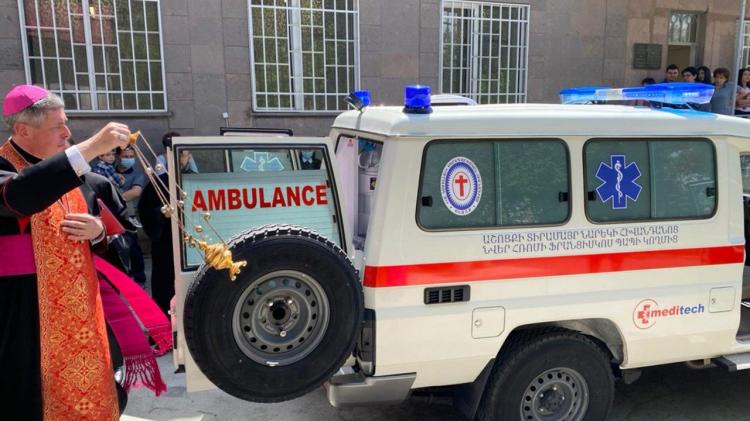 Bendicen en Armenia materiales médicos donados por el Papa para combatir la pandemia Bendicen en Armenia materiales médicos donados por el Papa para combatir la pandemia