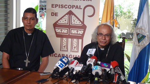Bicentenario Patrio: Los obispos invitan a "superar divisiones y actitudes violentas y egoístas" Bicentenario Patrio: Los obispos invitan a "superar divisiones y actitudes violentas y egoístas"