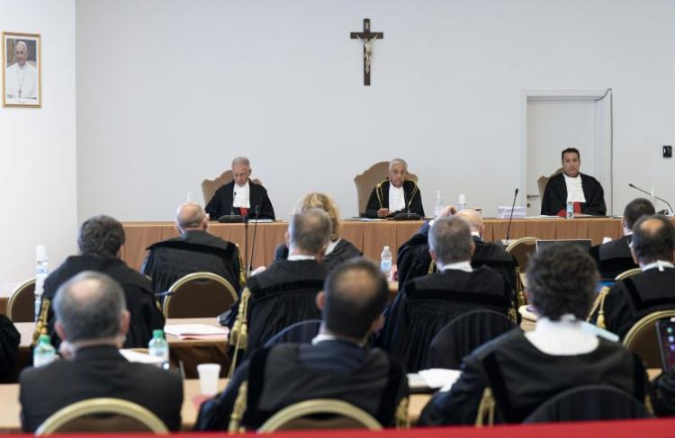 Card. Becciu, "siempre he sido obediente al Papa, tengo la conciencia tranquila" Card. Becciu, "siempre he sido obediente al Papa, tengo la conciencia tranquila"