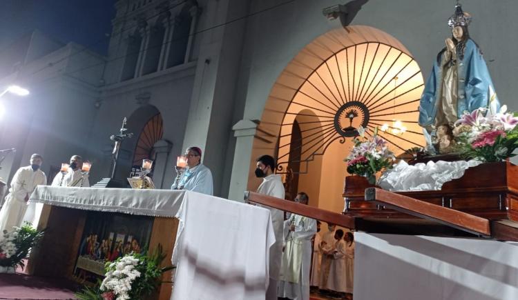 Con la bajada de la imagen, Concepción comenzó las fiestas de la Inmaculada Con la bajada de la imagen, Concepción comenzó las fiestas de la Inmaculada