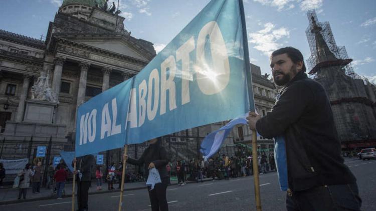 Decanos de facultades de Derecho a favor de la cultura de la vida Decanos de facultades de Derecho a favor de la cultura de la vida
