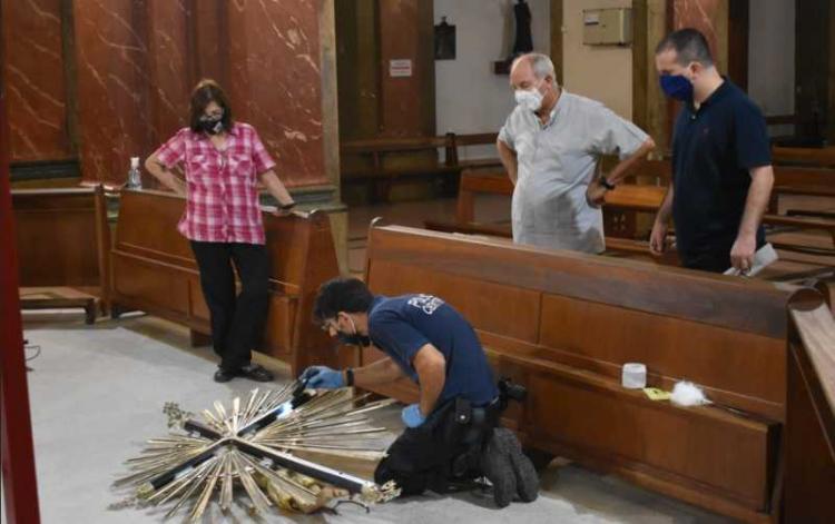 Desagravio ante la profanación a la catedral de Lomas de Zamora