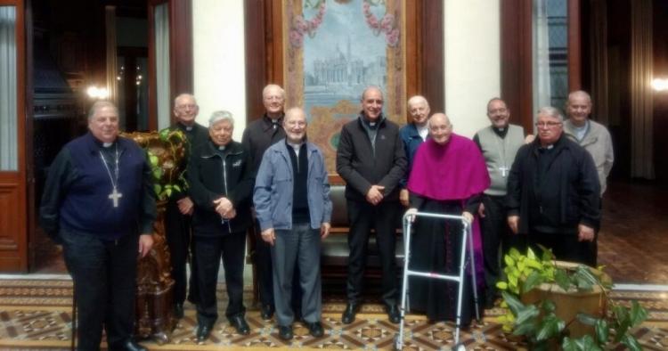 El clero mayor platense comparte sus vivencias pastorales en un encuentro El clero mayor platense comparte sus vivencias pastorales en un encuentro