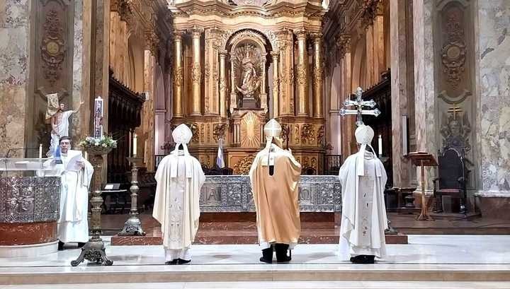 El episcopado convoca a una jornada de oración por los muertos en la pandemia El episcopado convoca a una jornada de oración por los muertos en la pandemia
