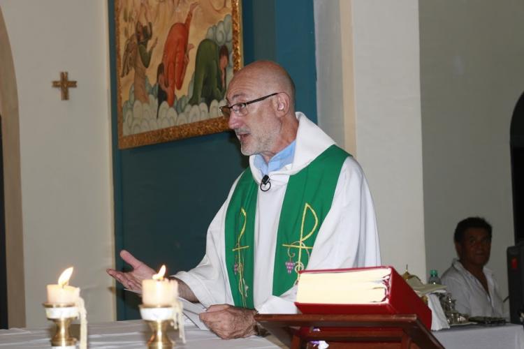 "El nuevo amigo de los tucumanos": Mons. Ferrari llegó a Tucumán "El nuevo amigo de los tucumanos": Mons. Ferrari llegó a Tucumán