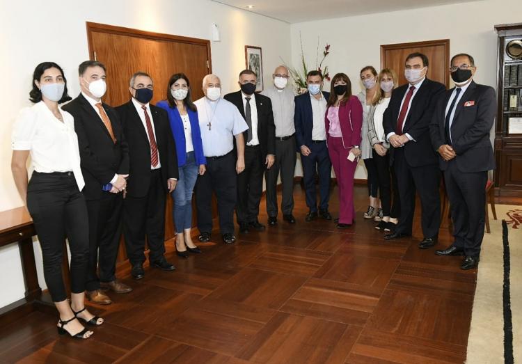 El nuevo obispo de Tucumán se reunió con autoridades de la provincia El nuevo obispo de Tucumán se reunió con autoridades de la provincia