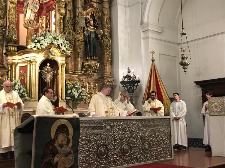 El nuncio presidió la celebración de Nuestra Señora del Pilar en Recoleta El nuncio presidió la celebración de Nuestra Señora del Pilar en Recoleta