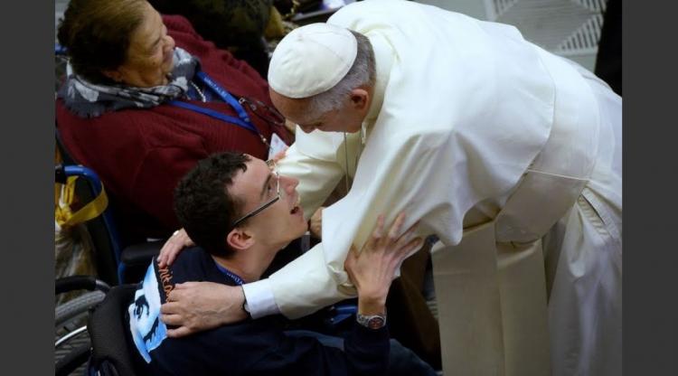 El Papa a las personas con discapacidad: "La Iglesia los ama y los necesita" El Papa a las personas con discapacidad: "La Iglesia los ama y los necesita"