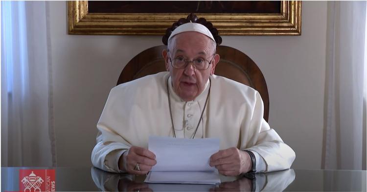 El Papa anima a los jóvenes a encontrar juntos "sabias soluciones para el planeta" El Papa anima a los jóvenes a encontrar juntos "sabias soluciones para el planeta"