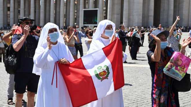 El Papa bendice al Perú que tiene nuevo presidente El Papa bendice al Perú que tiene nuevo presidente