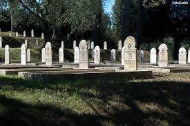 El Papa celebrará la misa de difuntos en el cementerio militar francés de la II Guerra Mundial El Papa celebrará la misa de difuntos en el cementerio militar francés de la II Guerra Mundial