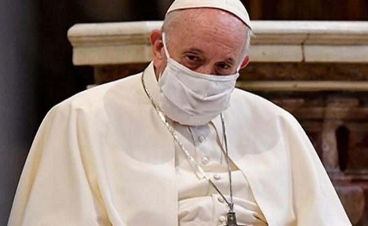 El papa Francisco fue vacunado contra el coronavirus