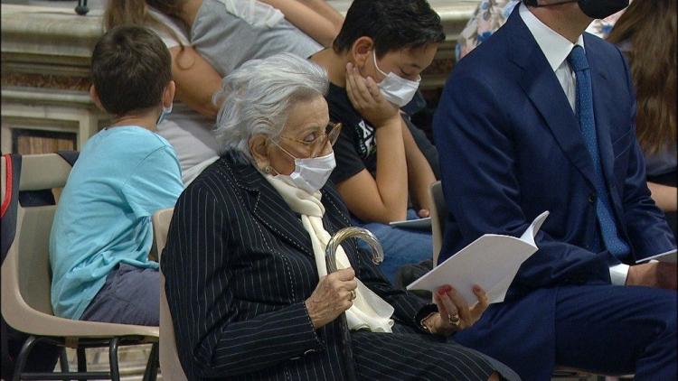 El Papa llamó a "una nueva alianza" entre los jóvenes y los mayores El Papa llamó a "una nueva alianza" entre los jóvenes y los mayores